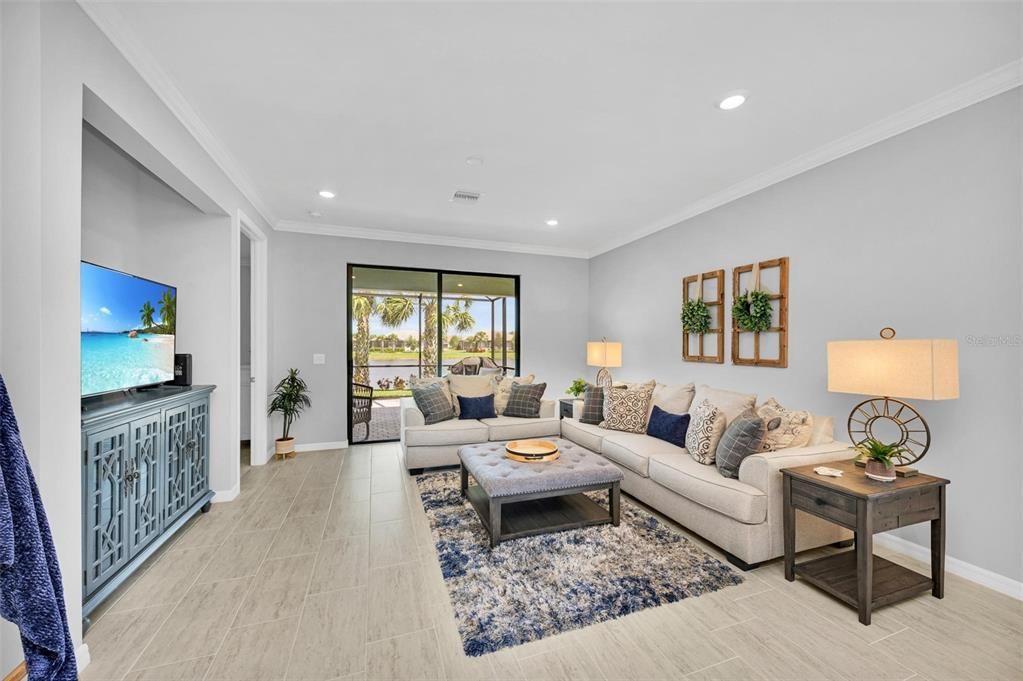 Active With Contract: $465,000 (2 beds, 2 baths, 1611 Square Feet)