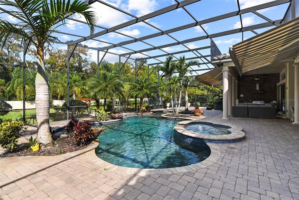 Recently Sold: $1,550,000 (4 beds, 4 baths, 4427 Square Feet)