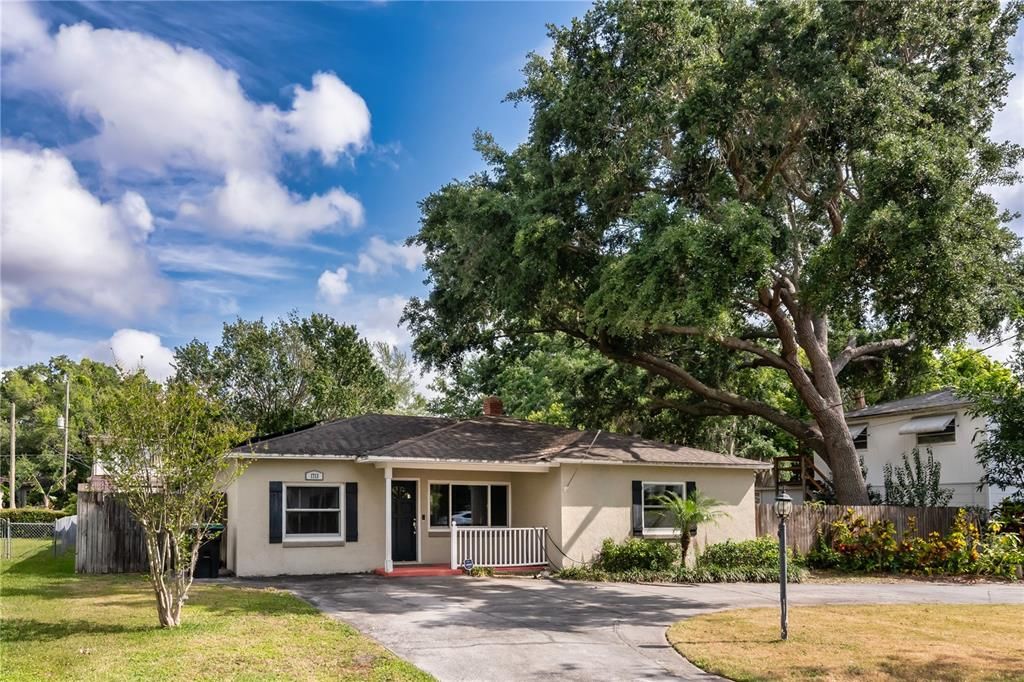 Recently Sold: $425,000 (3 beds, 3 baths, 1670 Square Feet)