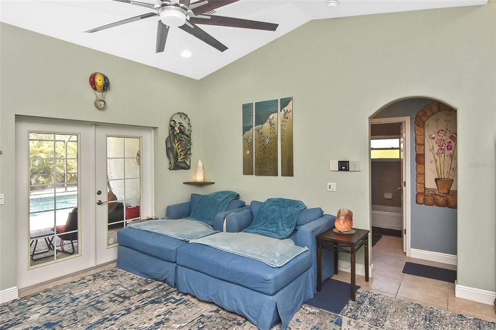 Active With Contract: $479,000 (3 beds, 2 baths, 1411 Square Feet)