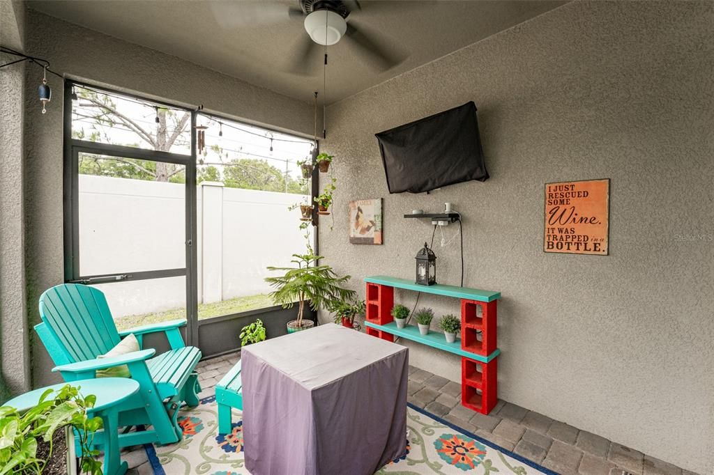 For Sale: $395,000 (3 beds, 2 baths, 1962 Square Feet)