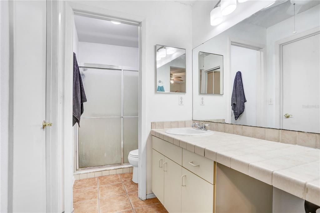 Active With Contract: $327,000 (3 beds, 2 baths, 1370 Square Feet)