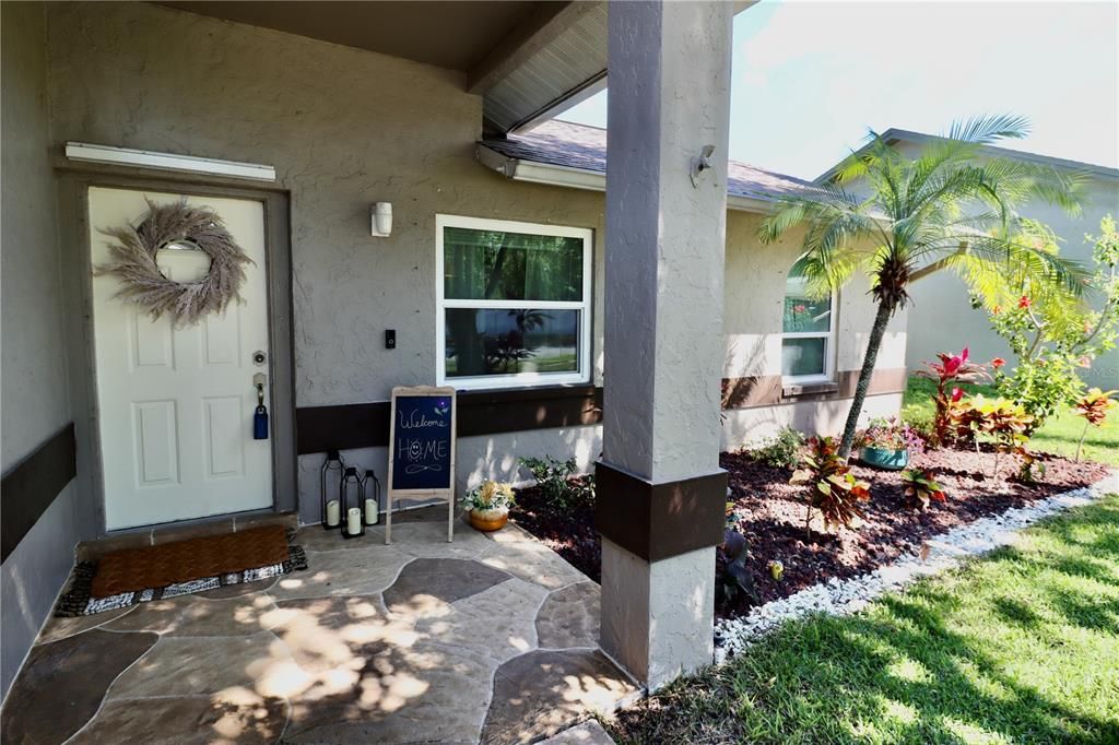 Recently Sold: $530,000 (3 beds, 2 baths, 1608 Square Feet)