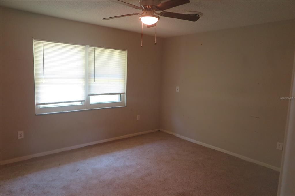 Active With Contract: $179,900 (4 beds, 2 baths, 1419 Square Feet)