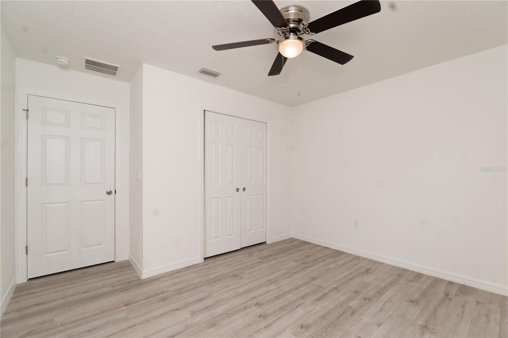 For Sale: $249,900 (3 beds, 2 baths, 1240 Square Feet)