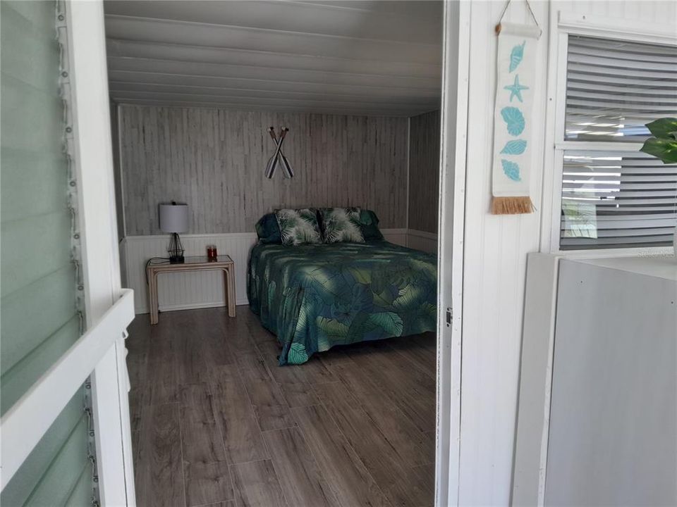 For Sale: $145,000 (2 beds, 1 baths, 682 Square Feet)