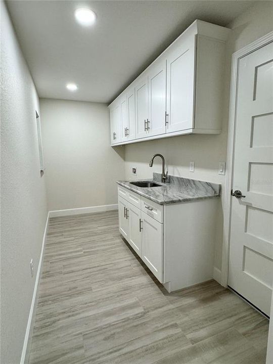 Active With Contract: $475,000 (3 beds, 2 baths, 1685 Square Feet)