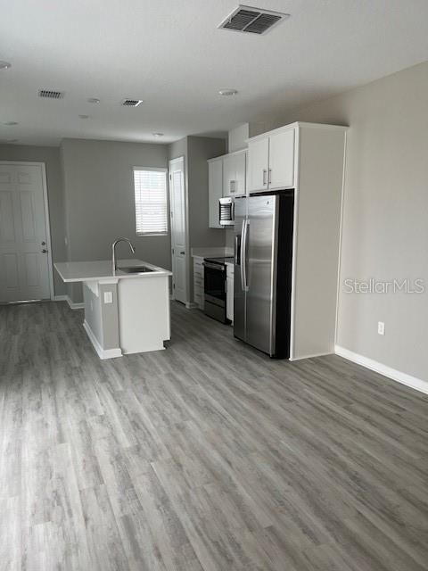 For Rent: $2,500 (3 beds, 2 baths, 1500 Square Feet)