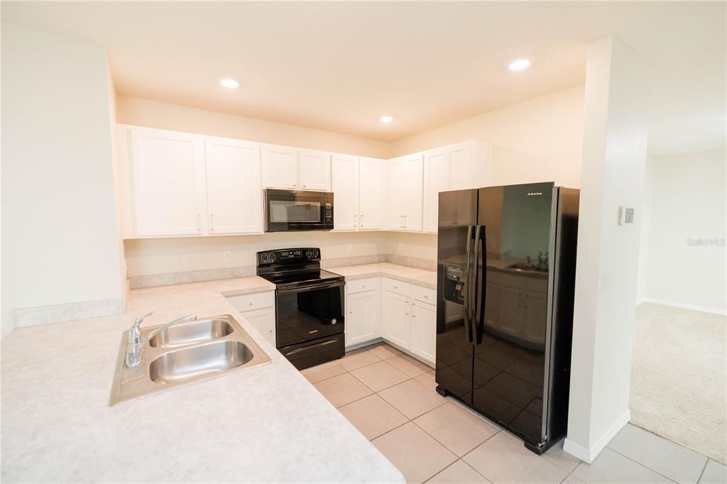 For Sale: $340,000 (3 beds, 2 baths, 1516 Square Feet)