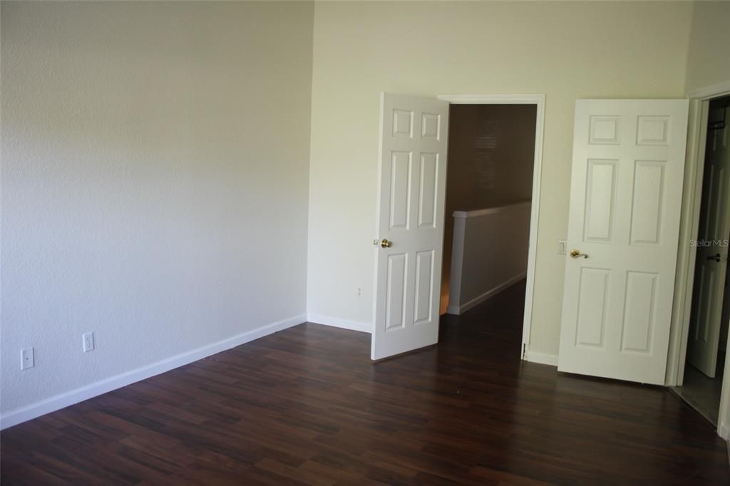 For Rent: $2,250 (3 beds, 2 baths, 1682 Square Feet)