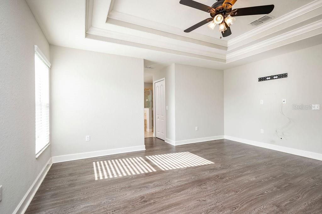 Active With Contract: $349,000 (3 beds, 2 baths, 1567 Square Feet)