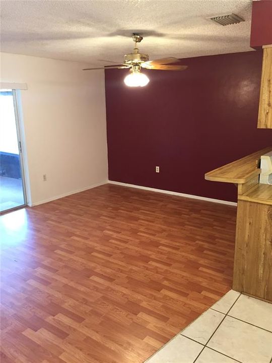 For Rent: $2,500 (3 beds, 2 baths, 1007 Square Feet)
