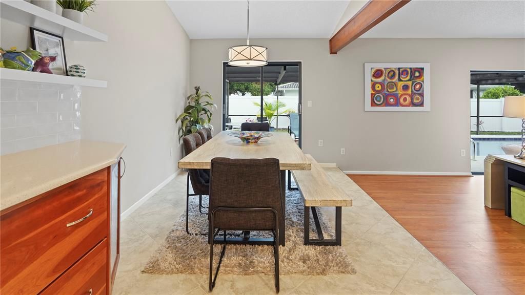 Active With Contract: $598,800 (3 beds, 2 baths, 1514 Square Feet)
