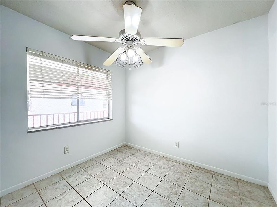 For Sale: $79,900 (1 beds, 1 baths, 768 Square Feet)