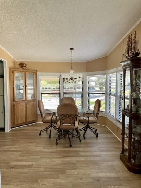 Dining Room w/Built-in Hutch