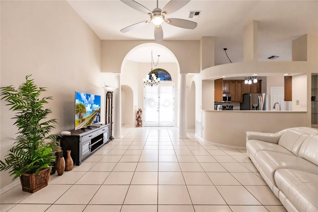 For Sale: $529,900 (3 beds, 2 baths, 2040 Square Feet)
