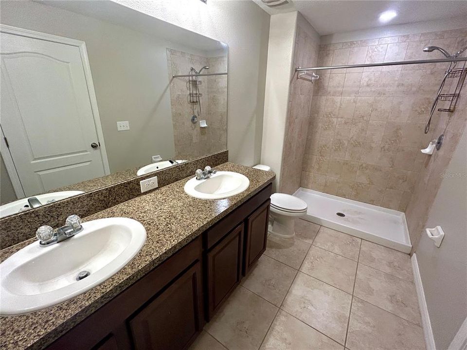Недавно арендовано: $1,995 (2 спален, 2 ванн, 1578 Квадратных фут)