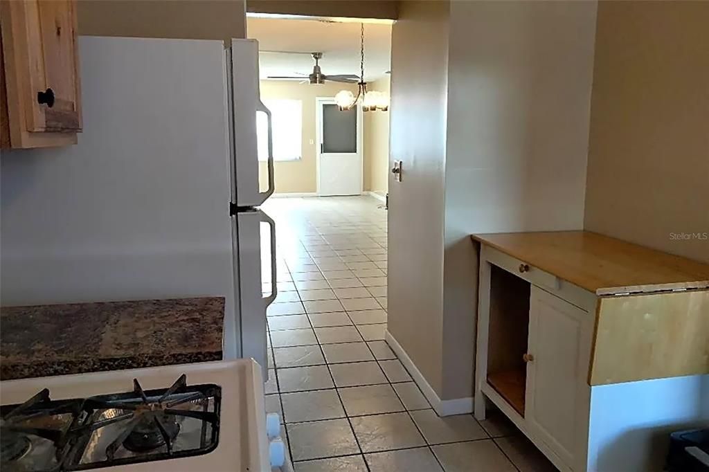Active With Contract: $89,000 (1 beds, 1 baths, 765 Square Feet)