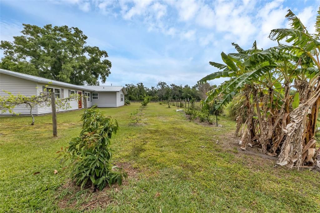 Recently Sold: $429,000 (3 beds, 3 baths, 1786 Square Feet)