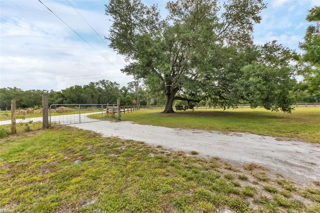 Vendido Recientemente: $429,000 (3 camas, 3 baños, 1786 Pies cuadrados)