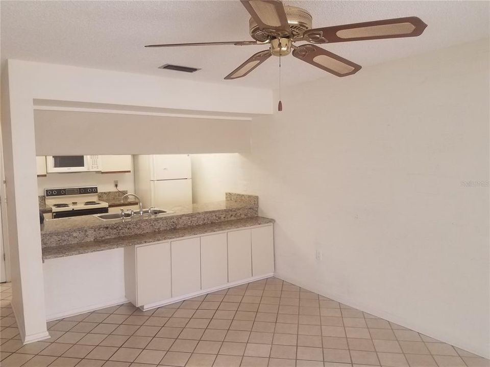 For Rent: $1,850 (2 beds, 2 baths, 1356 Square Feet)