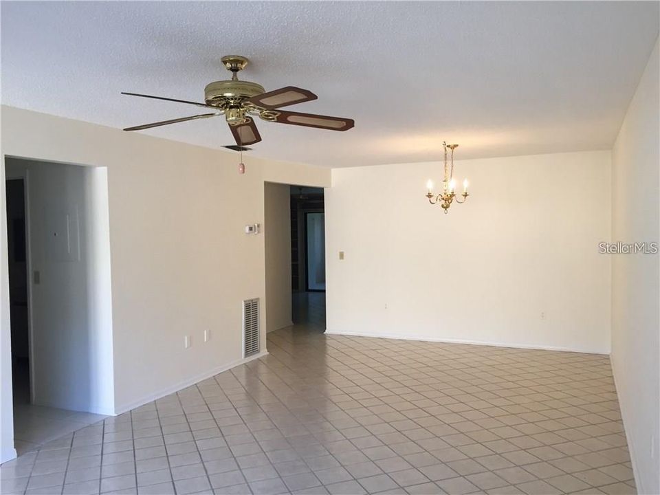 For Rent: $1,850 (2 beds, 2 baths, 1356 Square Feet)