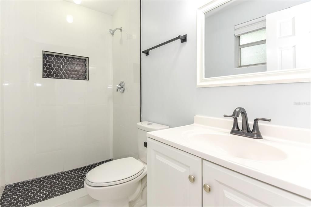 For Sale: $299,000 (3 beds, 2 baths, 1396 Square Feet)