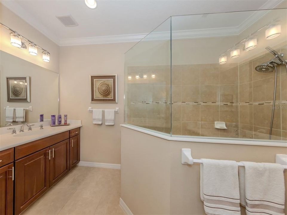 待售: $479,900 (2 贝兹, 2 浴室, 1437 平方英尺)