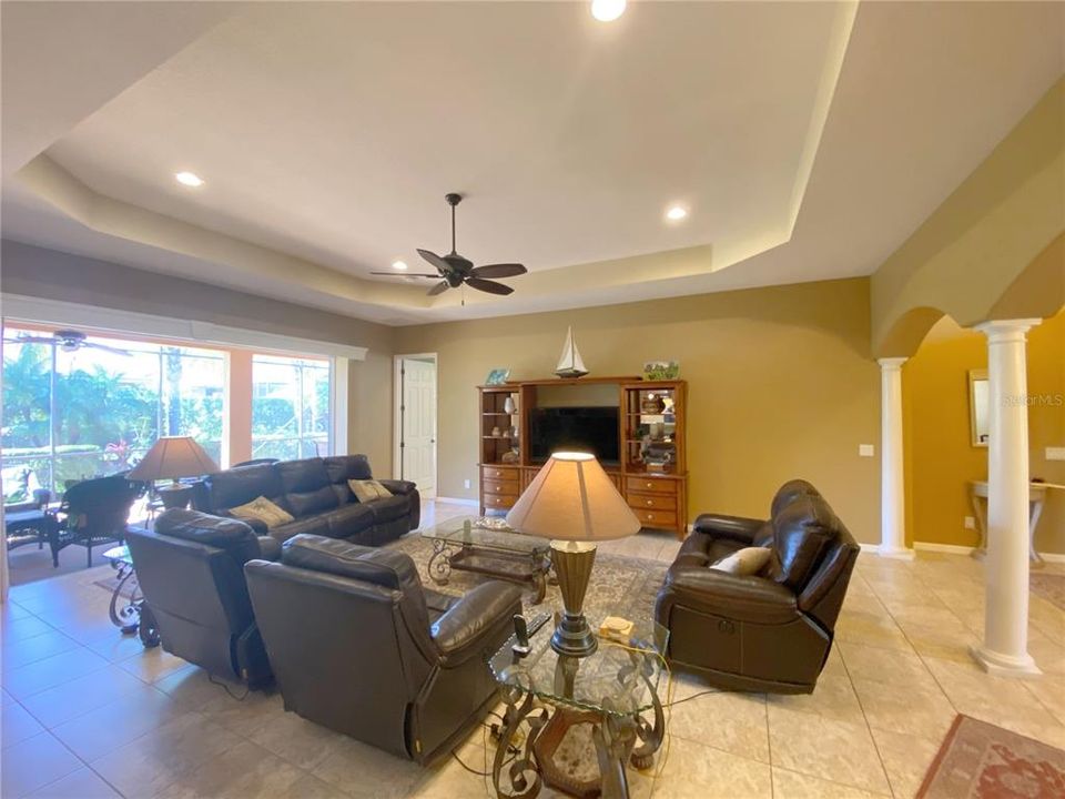 For Sale: $499,900 (3 beds, 2 baths, 2478 Square Feet)