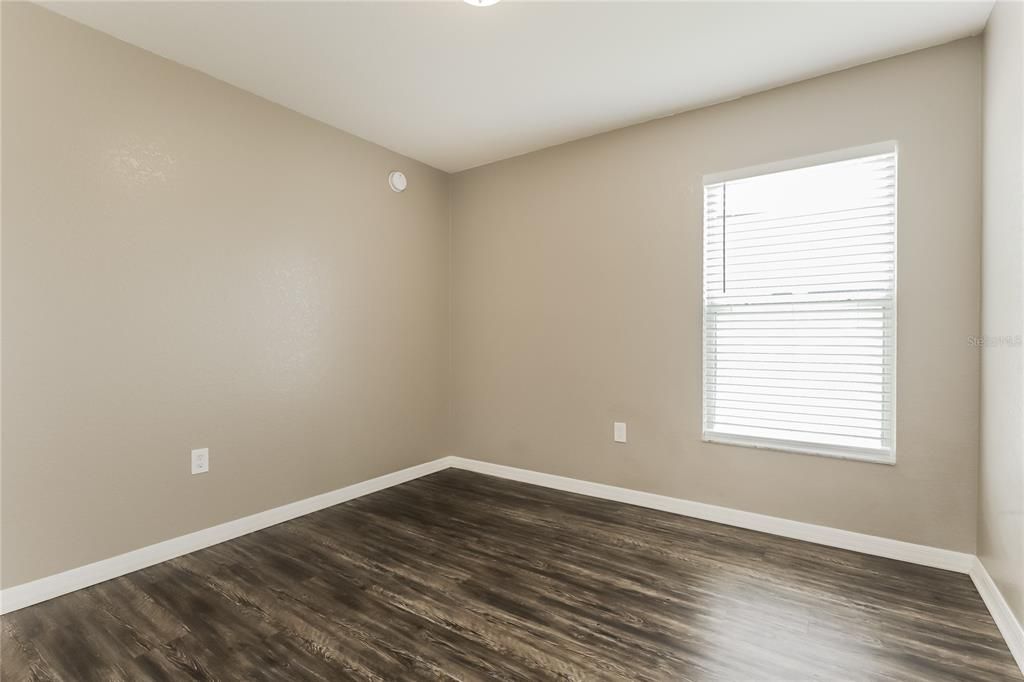 For Rent: $2,040 (3 beds, 2 baths, 1410 Square Feet)