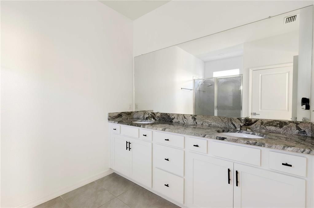 For Sale: $345,000 (4 beds, 2 baths, 2048 Square Feet)