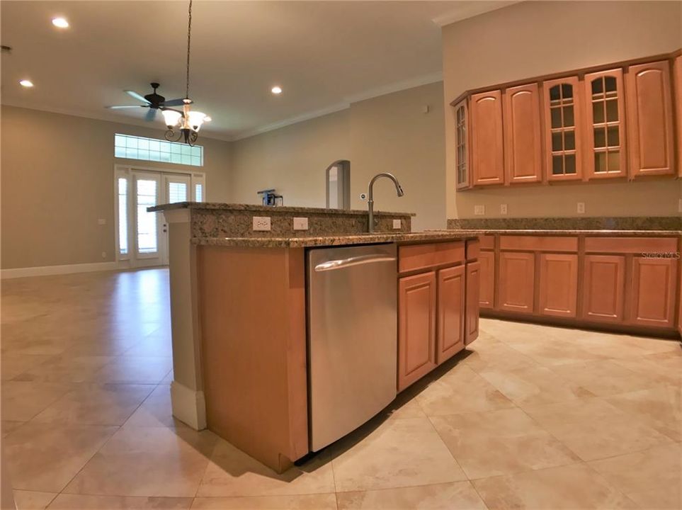 Active With Contract: $3,199 (4 beds, 3 baths, 2685 Square Feet)