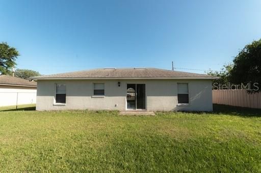 Recently Sold: $255,000 (3 beds, 2 baths, 1089 Square Feet)