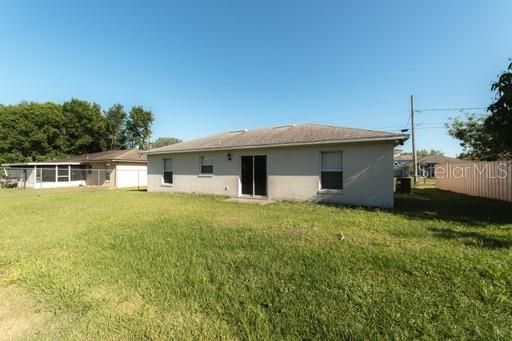 Recently Sold: $255,000 (3 beds, 2 baths, 1089 Square Feet)