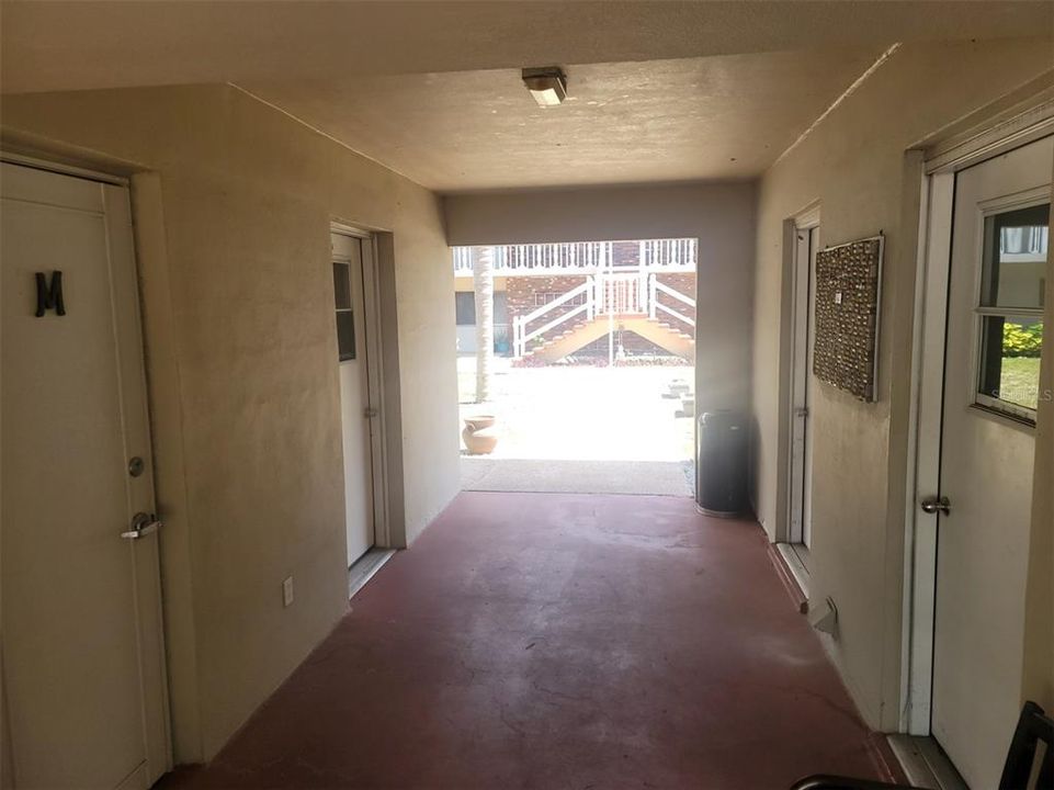 For Sale: $102,000 (2 beds, 1 baths, 792 Square Feet)