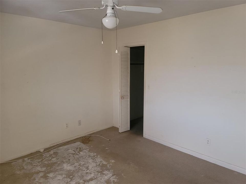 For Sale: $102,000 (2 beds, 1 baths, 792 Square Feet)