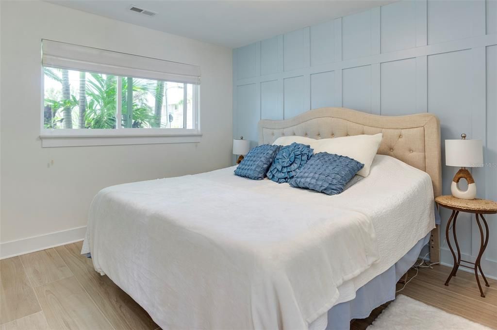 Active With Contract: $1,400,000 (4 beds, 2 baths, 1704 Square Feet)