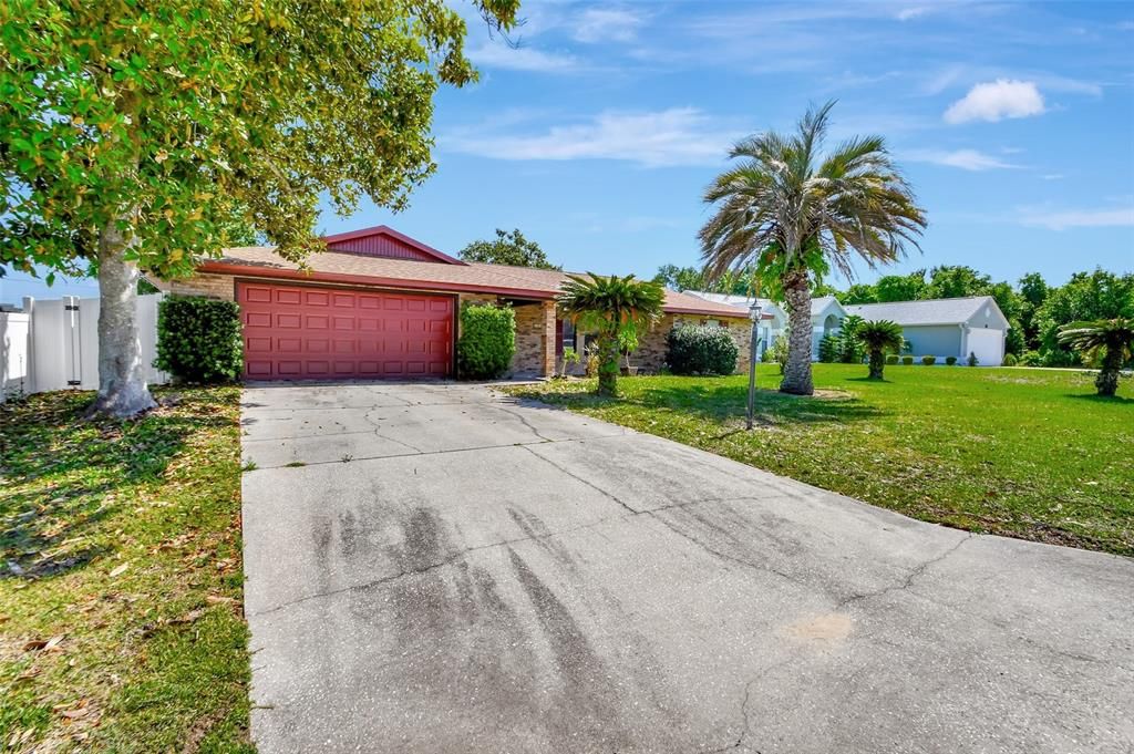 Recently Sold: $343,000 (3 beds, 2 baths, 1861 Square Feet)