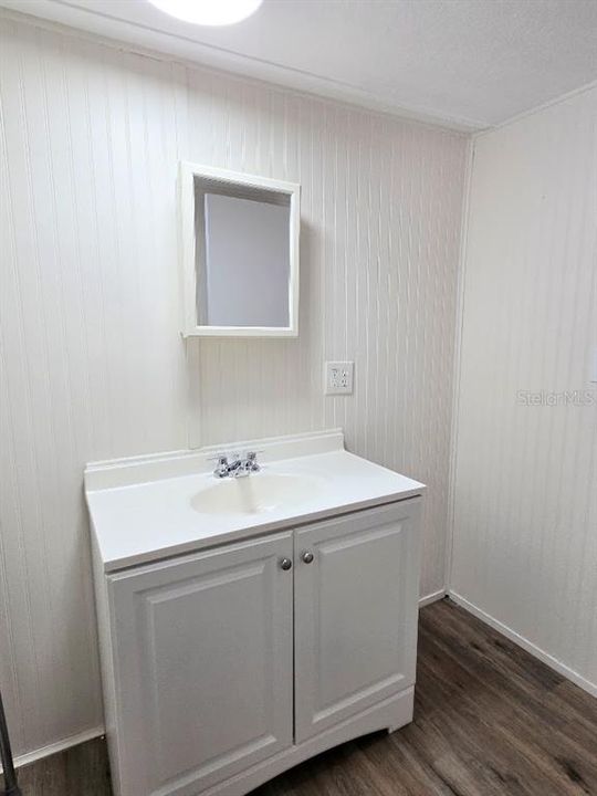 Active With Contract: $75,000 (1 beds, 1 baths, 576 Square Feet)