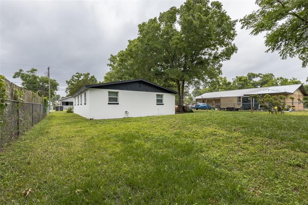 Recently Sold: $229,990 (3 beds, 1 baths, 1084 Square Feet)