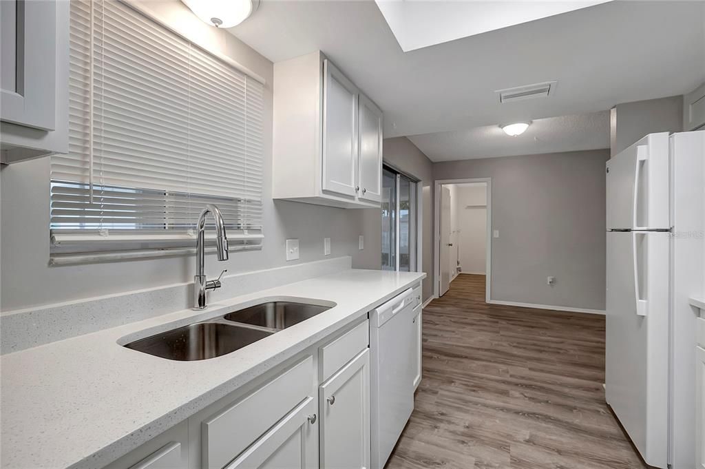Active With Contract: $349,900 (3 beds, 2 baths, 1032 Square Feet)