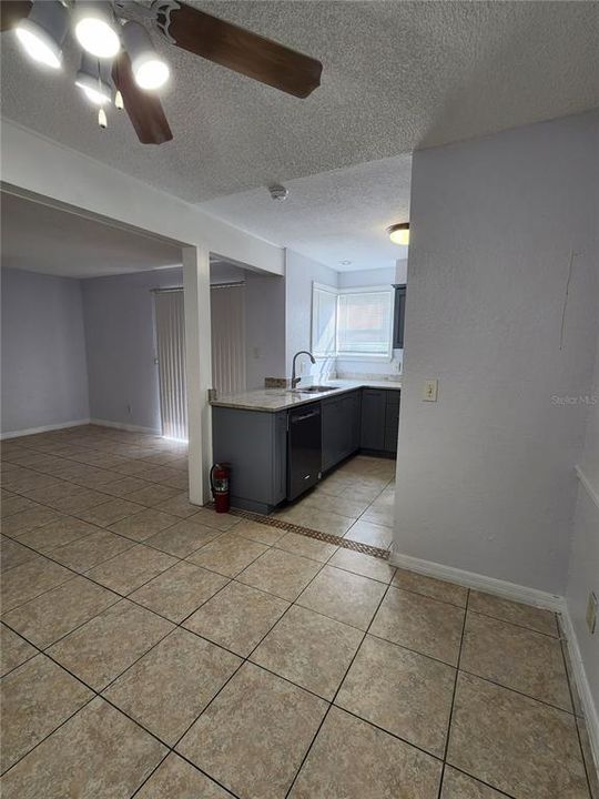Recently Rented: $1,725 (2 beds, 2 baths, 1105 Square Feet)