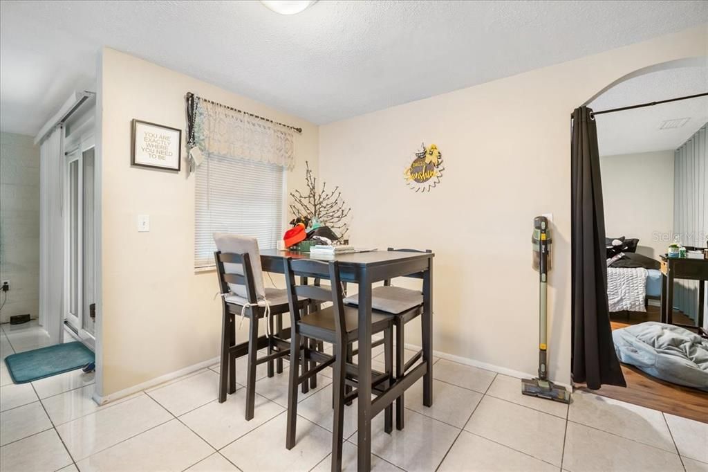 For Sale: $299,900 (2 beds, 2 baths, 1485 Square Feet)
