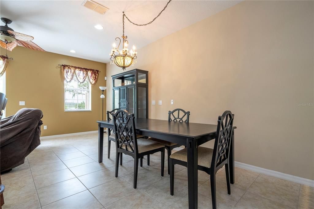 For Sale: $419,000 (3 beds, 2 baths, 1491 Square Feet)