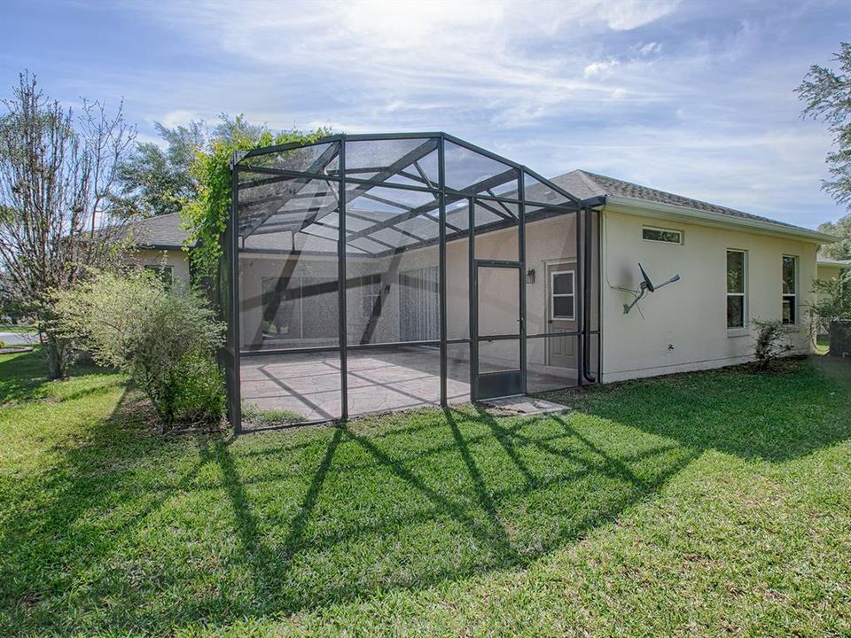 For Sale: $365,000 (2 beds, 2 baths, 2252 Square Feet)