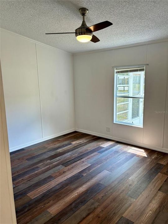 Active With Contract: $255,500 (2 beds, 2 baths, 1100 Square Feet)