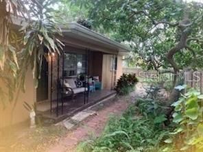 Recently Rented: $2,000 (3 beds, 2 baths, 1188 Square Feet)