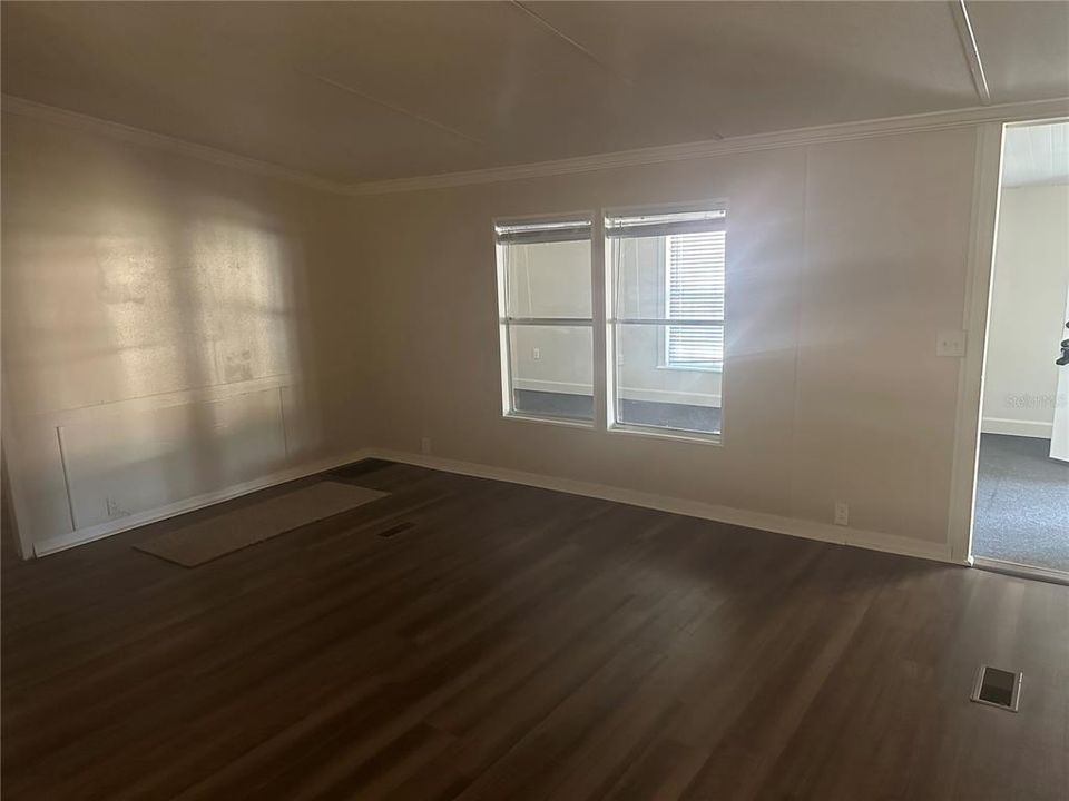 Active With Contract: $199,000 (3 beds, 2 baths, 1248 Square Feet)