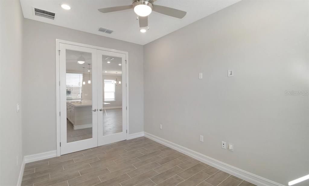 For Sale: $397,990 (2 beds, 2 baths, 1862 Square Feet)