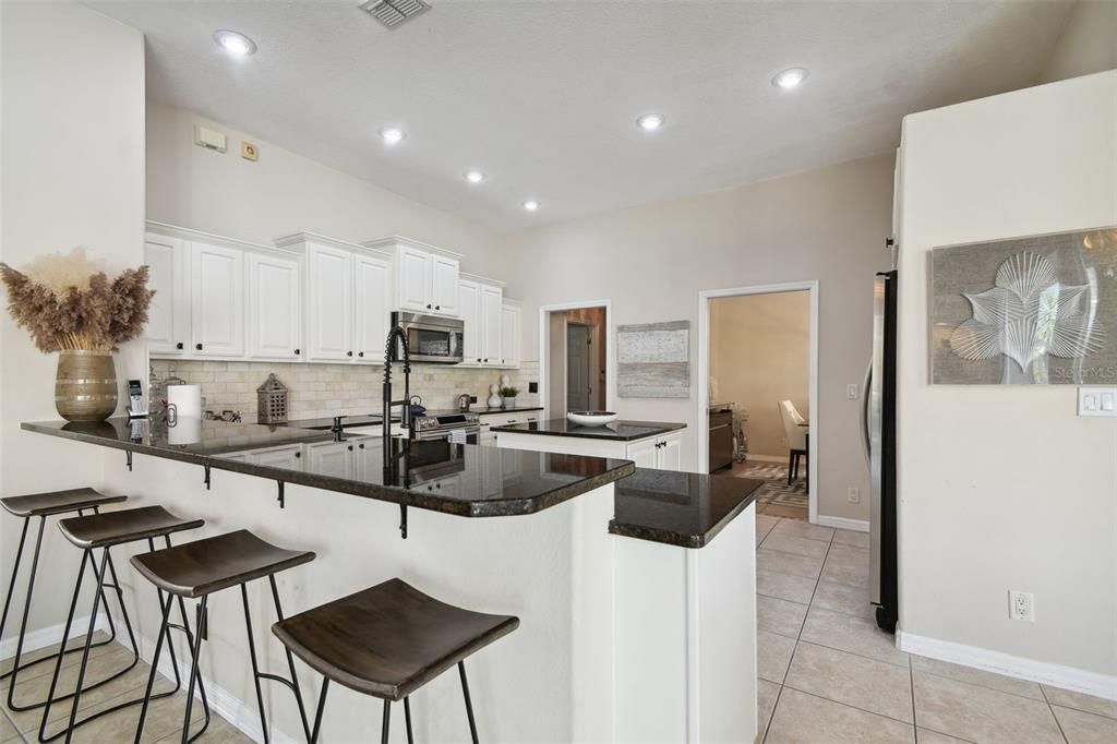 Active With Contract: $745,000 (4 beds, 3 baths, 2984 Square Feet)